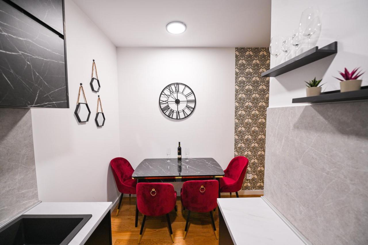 Apartman City Charm Banja Luka Esterno foto